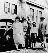 1927, Detroit