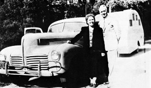 1945, Travel